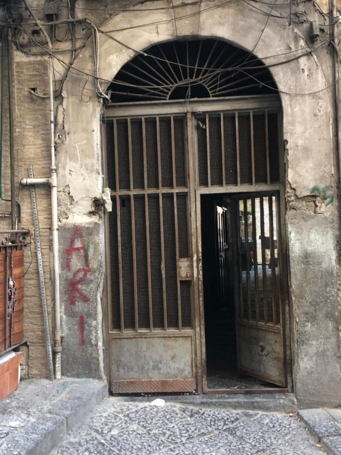 Il Basso Della Nonna Неаполь Экстерьер фото